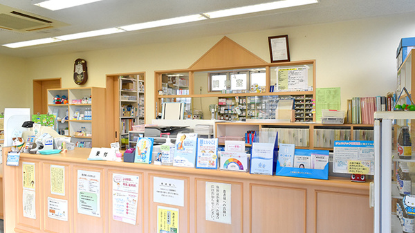 トマト調剤薬局 宮倉店の受付/カウンター