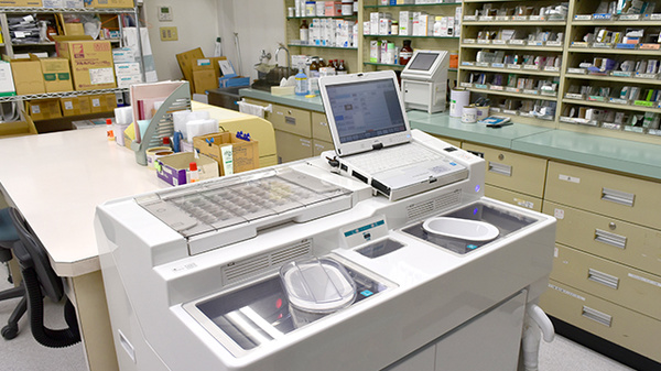 トマト調剤薬局 美馬店の調剤器具