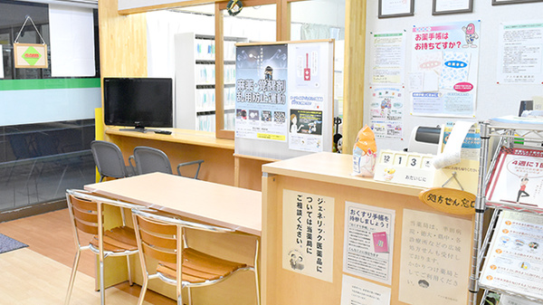アスカ薬局　脇高前の受付/カウンター