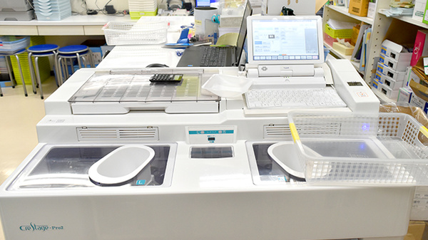 トマト調剤薬局 上那賀店の調剤器具