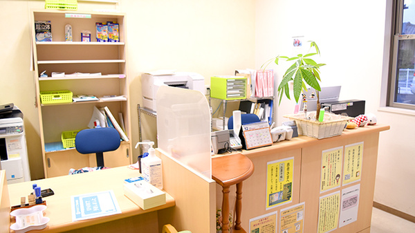トマト調剤薬局 松茂店の受付/カウンター