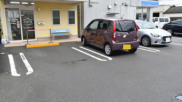 かもじま調剤薬局上下島店の駐車場