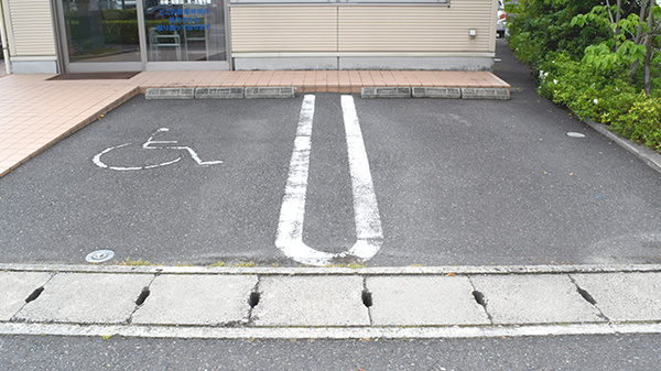 スター薬局木太店の駐車場