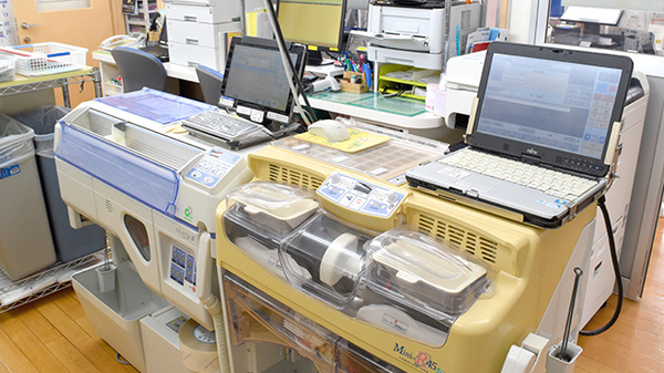 スター薬局レインボー店の調剤器具