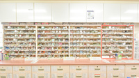 虹調剤薬局高松南店の薬棚