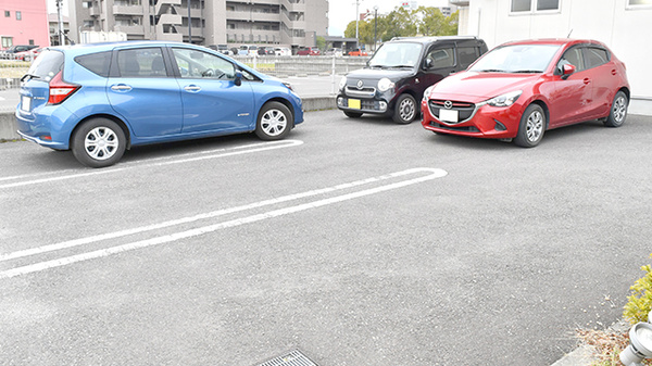 京町薬局　山北店の駐車場