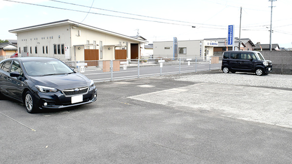山ノ北調剤薬局の駐車場