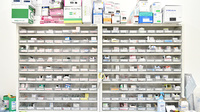 やまもも調剤薬局の薬棚