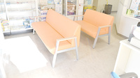コスモ調剤薬局室町店の待合スペース