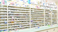 コスモ調剤薬局室町店の薬棚