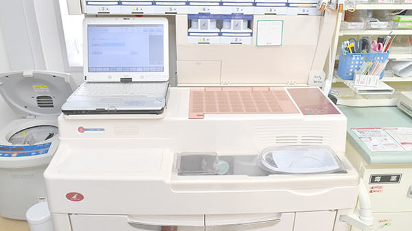 コスモ調剤薬局室町店の調剤器具