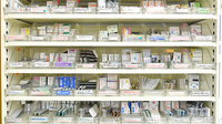 京町薬局　川津店の薬棚