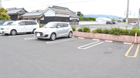 スター薬局柞田店の駐車場
