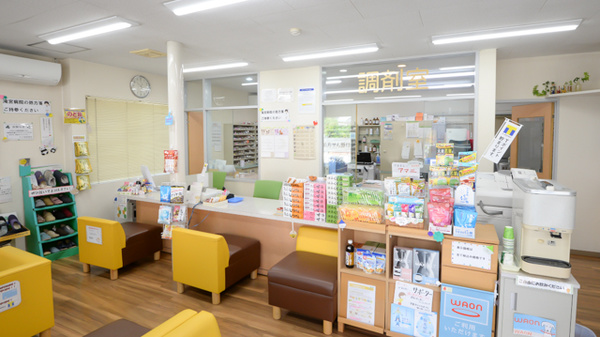 ダイヤ薬局滝宮店の受付/カウンター