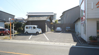 ダイヤ薬局滝宮店の駐車場