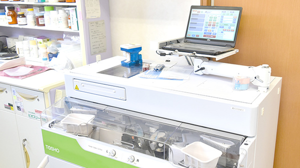 有限会社香川ファーマシー遊　もみの木薬局の調剤器具