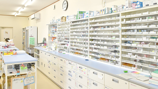 もみの木薬局　綾川店の調剤室