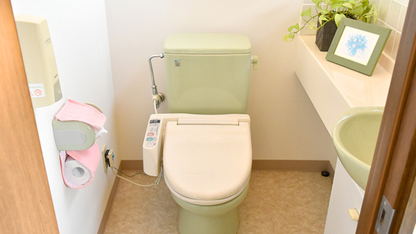 明倫薬局のお手洗い