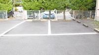 にこにこ薬局角野店の駐車場