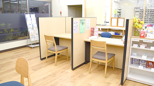 アルファ調剤薬局横河原店の受付/カウンター