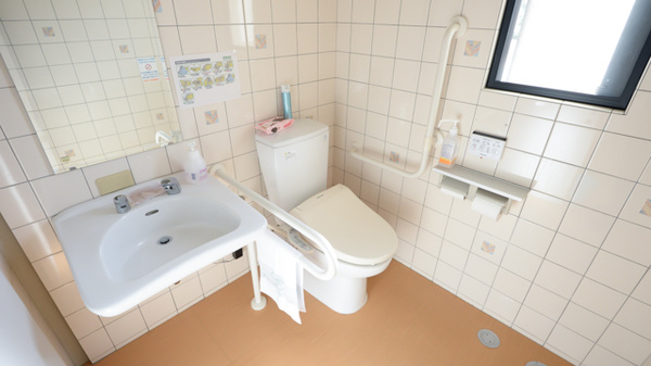 虹の森薬局のお手洗い