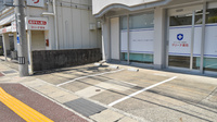 マリーナ薬局の駐車場