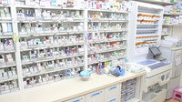 四国調剤はるの薬局の薬棚