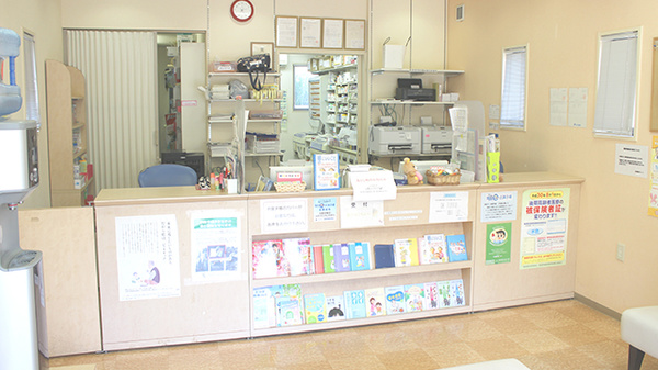 四国調剤ふくい薬局の受付/カウンター
