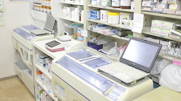 四国調剤ふくい薬局の調剤器具