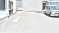 ポピー薬局の駐車場