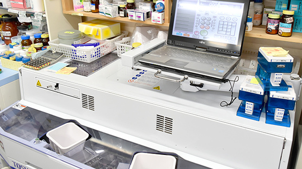 すみれ薬局の調剤器具