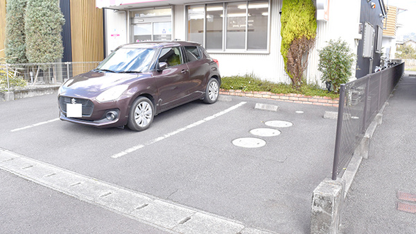 エール薬局　具同店の駐車場