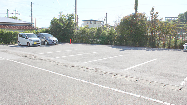 アルファ薬局香南店の駐車場