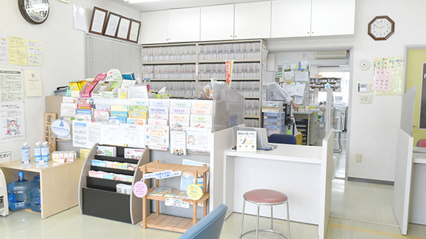 四国調剤あさひ薬局の受付/カウンター