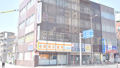 薬親会薬局大通店の外観