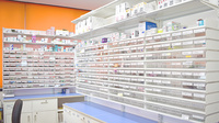 薬親会薬局大通店の薬棚