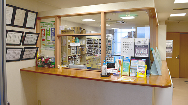 コスモ薬局貝塚の受付/カウンター