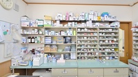 香椎台調剤薬局の薬棚