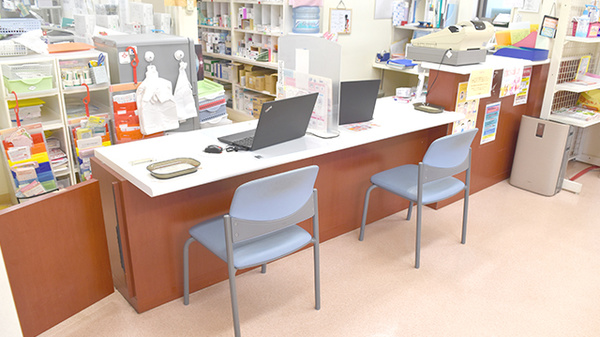 イルカ薬局篠栗店の受付/カウンター
