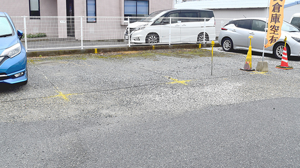 有限会社コーシン薬局の駐車場