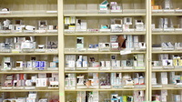 大賀薬局　笹丘店の薬棚