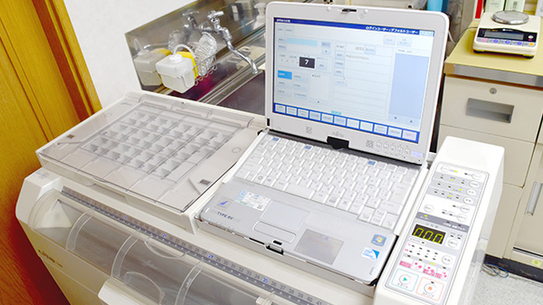 天神フィリアルファーマシーの調剤器具