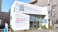 イルカ薬局周船寺店の外観