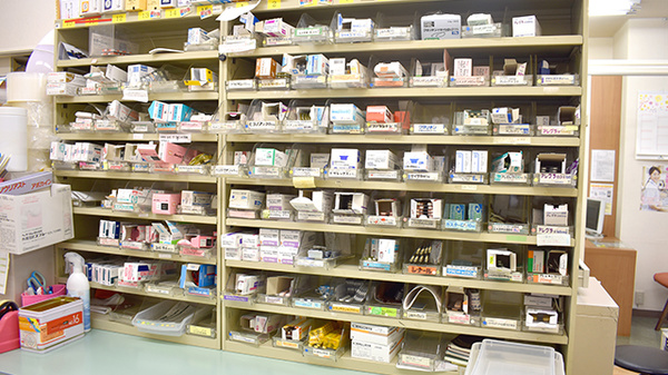 太陽薬局のま店の薬棚