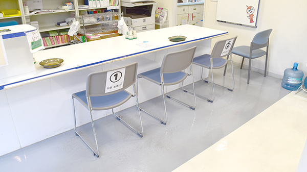 イルカ薬局大佐野店の受付/カウンター