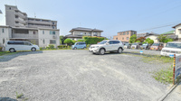 そよかぜ薬局の駐車場