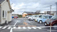 ひよこ薬局の駐車場