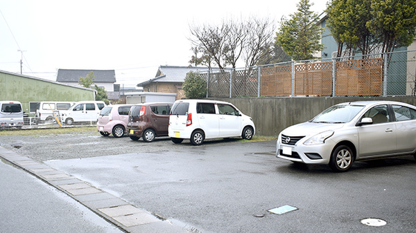あかさか調剤薬局の駐車場