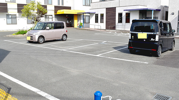 タイヨードー薬局ケア・タウン鳥飼店の駐車場