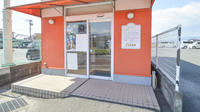 ごりら薬局コスモス店の入口